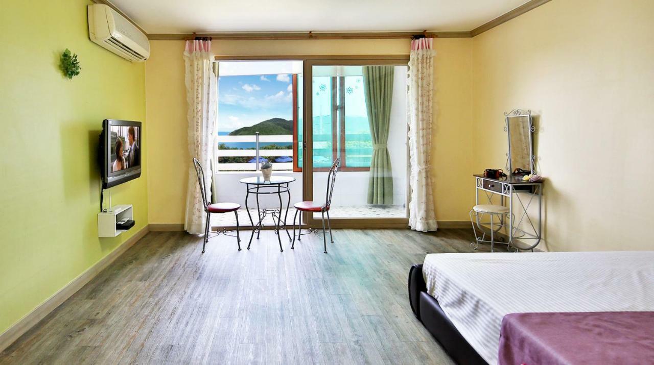 Tongyeong Paper Island Pension Eksteriør billede