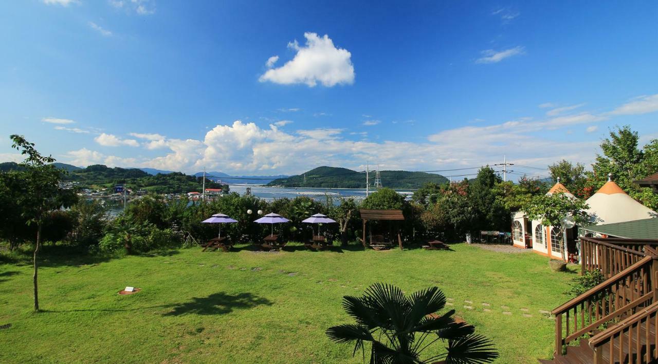 Tongyeong Paper Island Pension Eksteriør billede