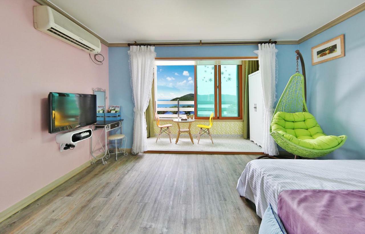Tongyeong Paper Island Pension Eksteriør billede