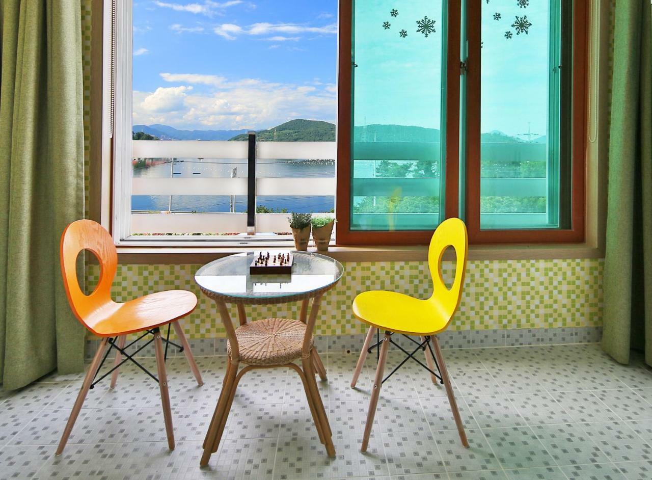 Tongyeong Paper Island Pension Eksteriør billede