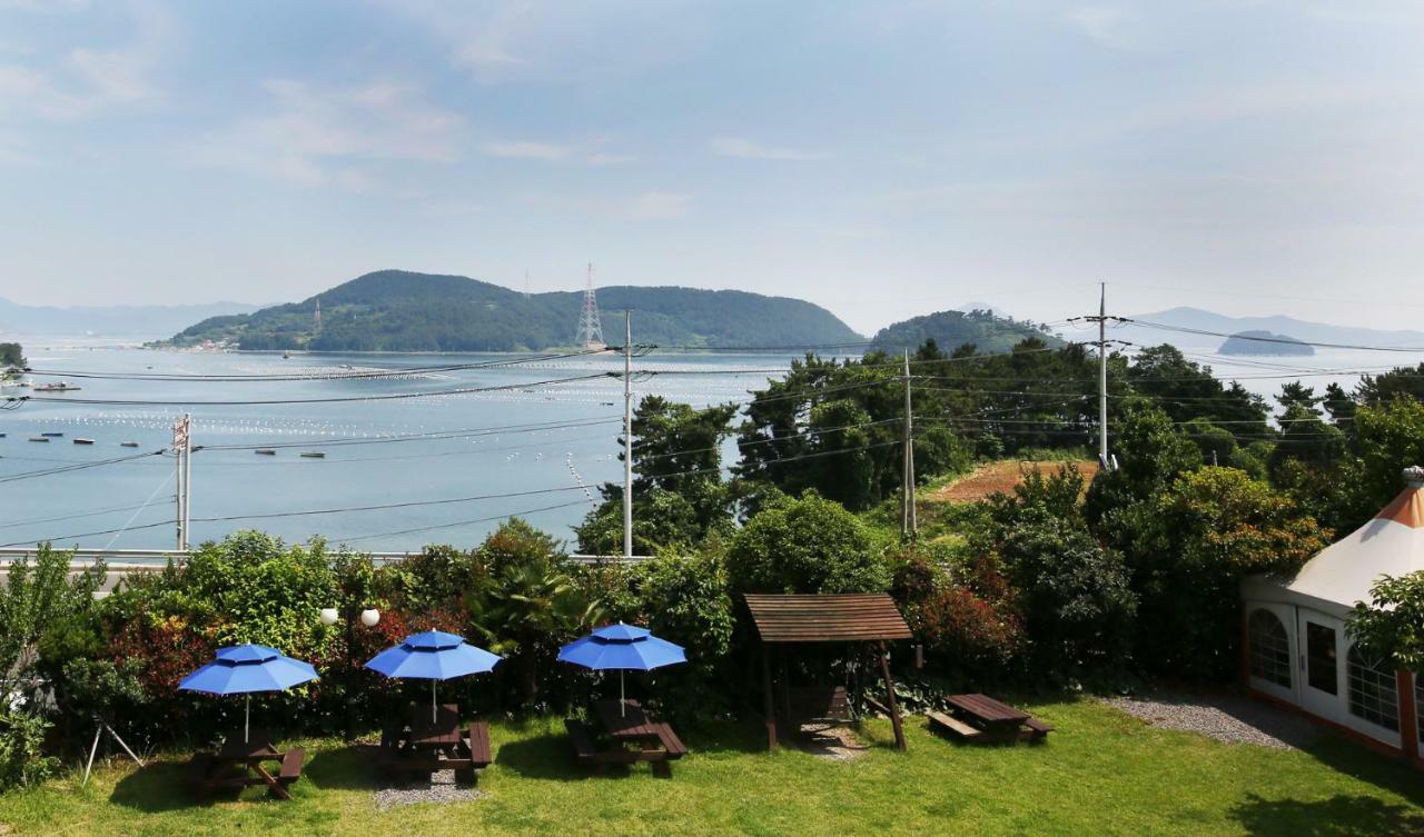 Tongyeong Paper Island Pension Eksteriør billede