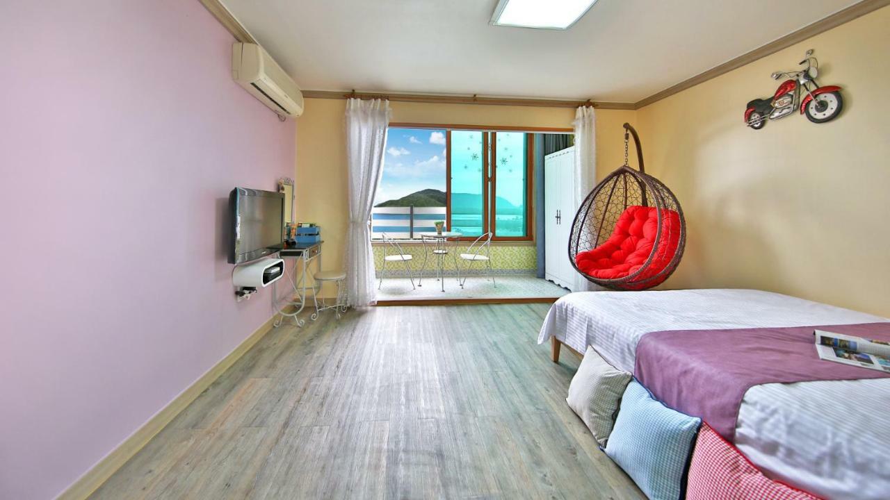 Tongyeong Paper Island Pension Eksteriør billede